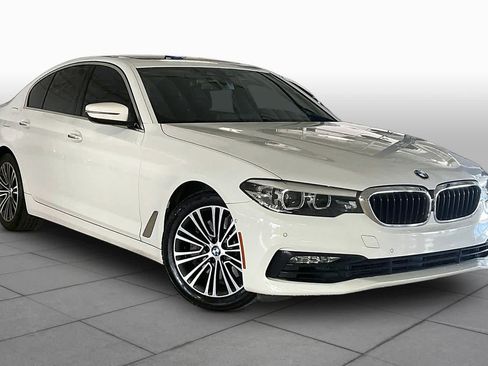 Used 2018 BMW 530i RWD image 2