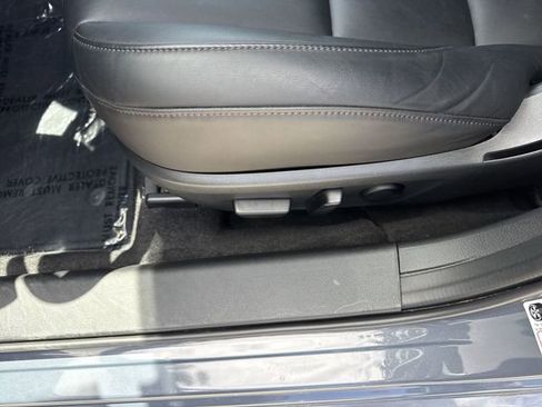 Used 2022 MAZDA MAZDA3 s image 12