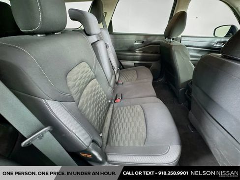 Certified 2022 Nissan Pathfinder S FWD image 25