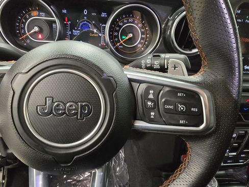 Used 2023 Jeep Wrangler Unlimited Rubicon 392 image 24