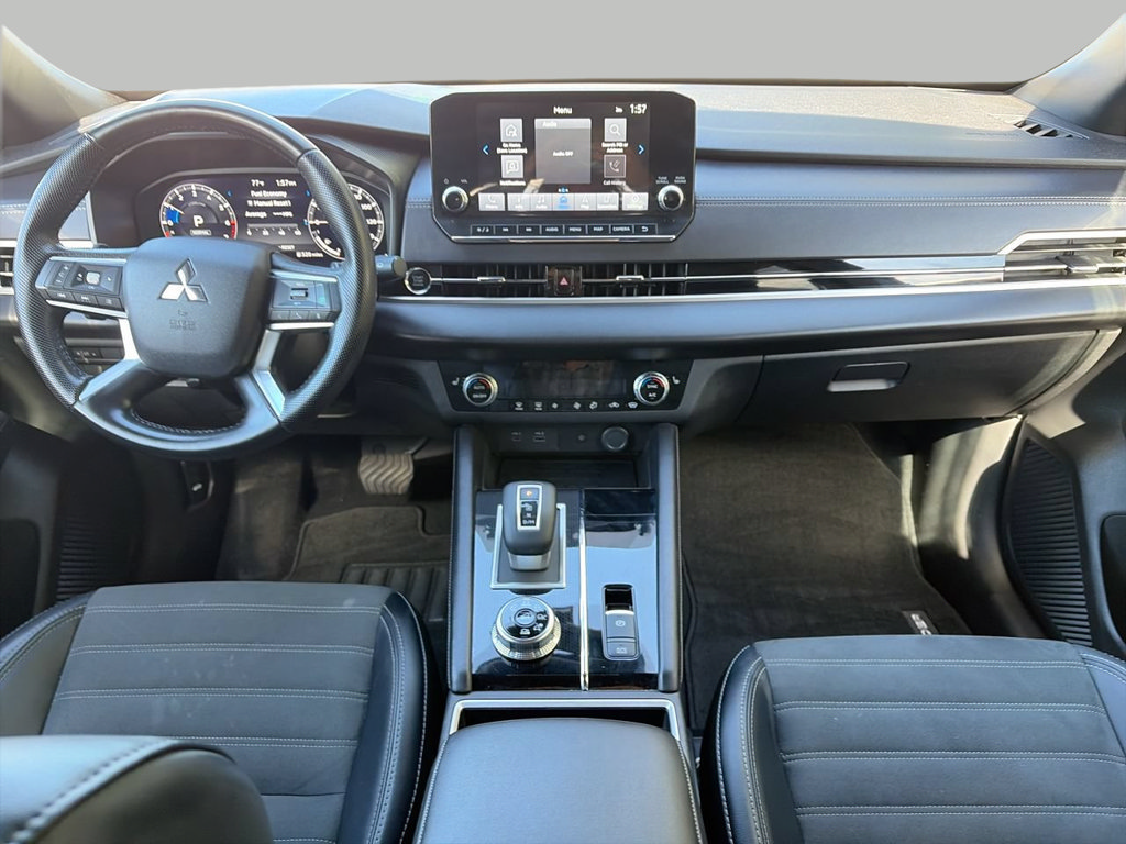 Used 2024 Mitsubishi Outlander SE Black Edition AWD/4WD image 14
