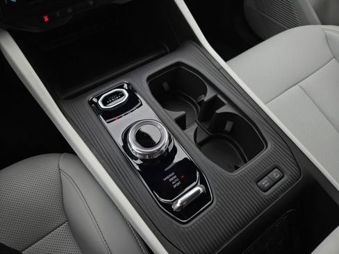 New 2026 Jeep Cherokee Limited image 23