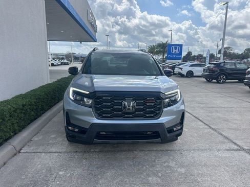 Used 2023 Honda Passport TrailSport image 2