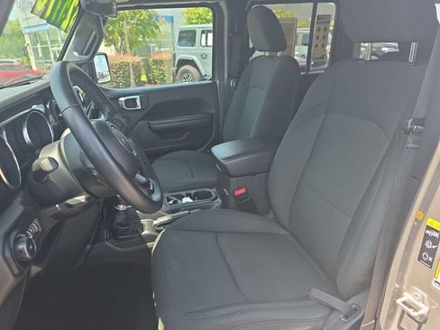 Used 2020 Jeep Wrangler Unlimited Sport AWD/4WD image 15
