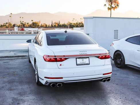 Used 2022 Audi S8 AWD/4WD image 7
