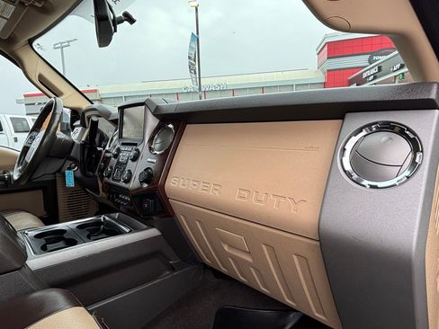Used 2014 Ford F350 Lariat w/ Chrome Package image 27