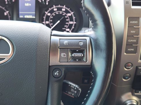 Used 2018 Lexus GX 460 Luxury AWD/4WD image 22