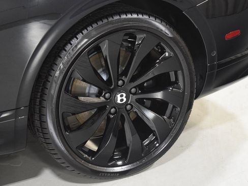 New 2025 Bentley Continental GTC image 18