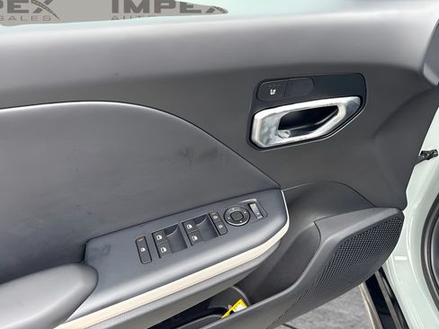 Used 2025 Kia K4 EX w/ GT-Line Sunroof Package FWD image 17