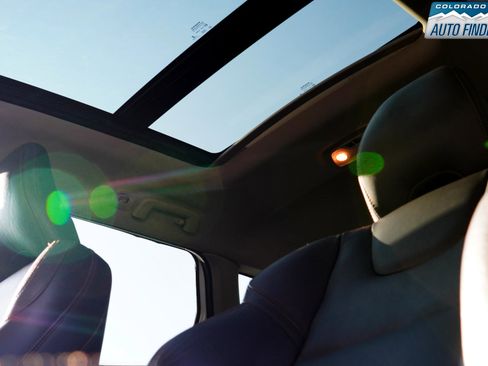 Used 2017 Volvo XC60 T5 Dynamic w/ Advanced Package image 20