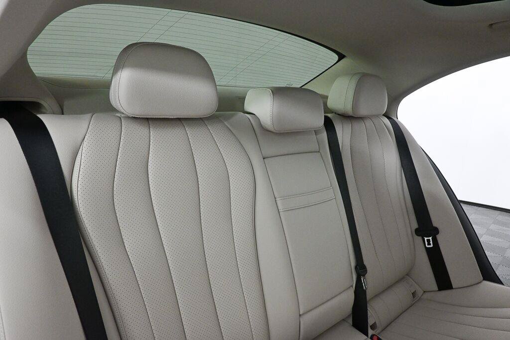 Certified 2026 Mercedes-Benz E 450 4MATIC Sedan image 19