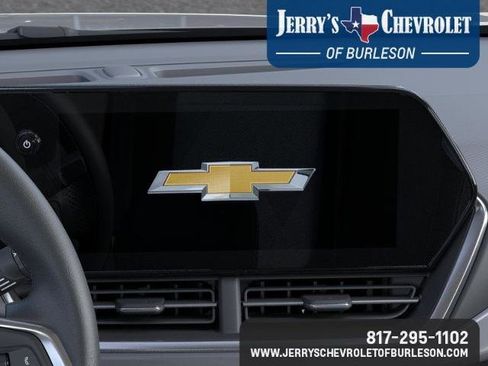 New 2026 Chevrolet Trax LT w/ Driver Confidence Package FWD image 22