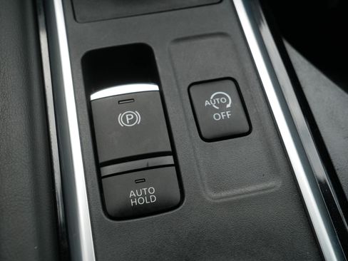 Certified 2024 Nissan Pathfinder SL AWD/4WD image 32