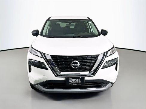 Used 2023 Nissan Rogue S AWD/4WD image 3
