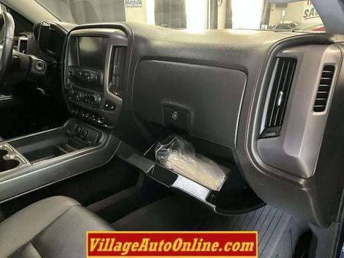 Used 2017 GMC Sierra 1500 SLT AWD/4WD image 39