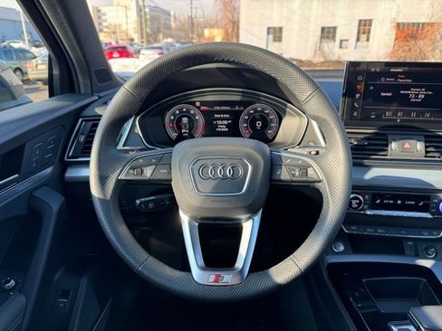 Used 2025 Audi Q5 2.0T Premium Plus image 12