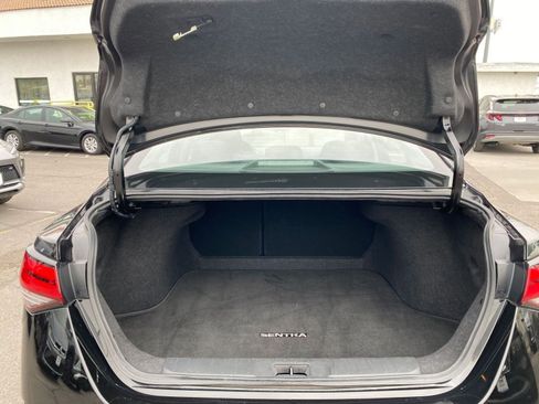 Used 2025 Nissan Sentra S image 31