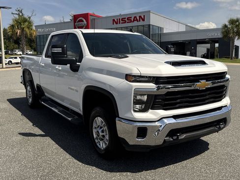 Used 2026 Chevrolet Silverado 2500 LT AWD/4WD image 1