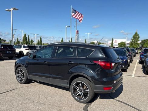 Used 2019 Ford Escape SEL FWD image 6