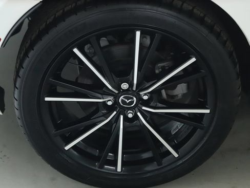 Used 2024 MAZDA MX-5 Miata Grand Touring RWD image 12