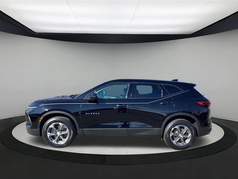 Used 2023 Chevrolet Blazer LT w/ Driver Confidence Package FWD image 5