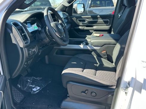New 2026 RAM 1500 4x4 Crew Cab image 10