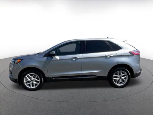 Used 2024 Ford Edge SEL image 9