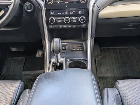 Used 2020 Subaru Ascent Limited image 24
