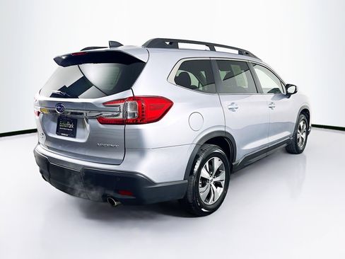 Used 2025 Subaru Ascent Premium AWD/4WD image 9