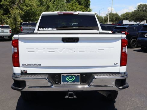 Certified 2022 Chevrolet Silverado 2500 LT AWD/4WD image 8