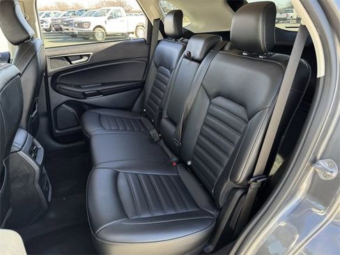 Used 2022 Ford Edge SEL image 27