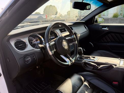 Used 2013 Ford Mustang Premium w/ V6 Performance Pkg RWD image 9