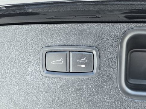 Used 2022 Porsche Macan S image 39