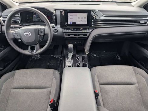 Used 2025 Toyota Camry LE image 15