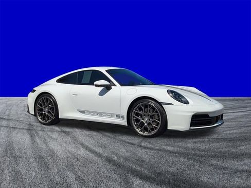 Used 2025 Porsche 911 Carrera image 2