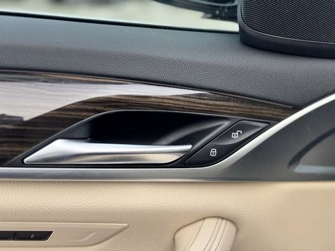 Used 2019 BMW 540i xDrive image 24