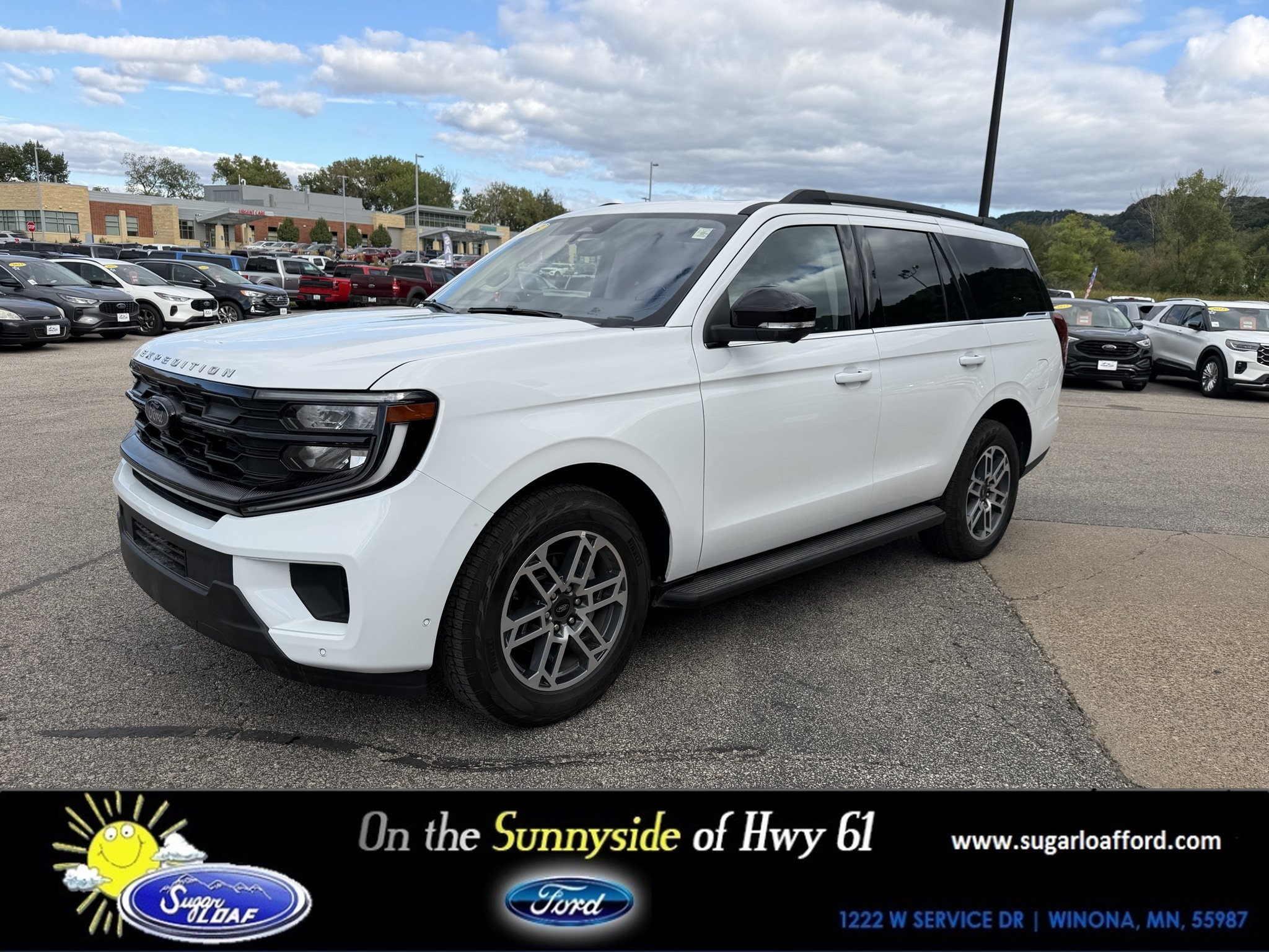 Used 2025 Ford Expedition Active AWD/4WD image 1