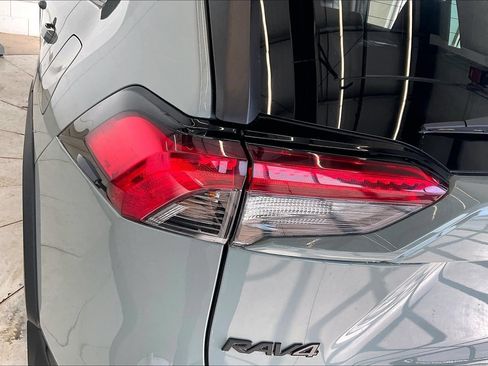 Used 2019 Toyota RAV4 Adventure w/ All Weather Liner Package AWD/4WD image 33