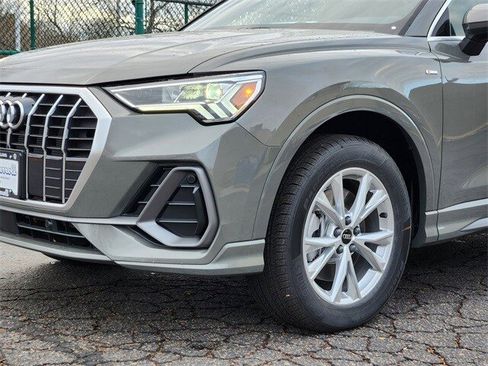 New 2025 Audi Q3 2.0T Premium image 8