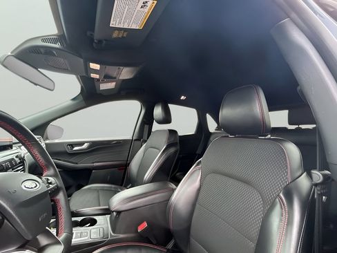 Certified 2025 Ford Escape ST-Line FWD image 11