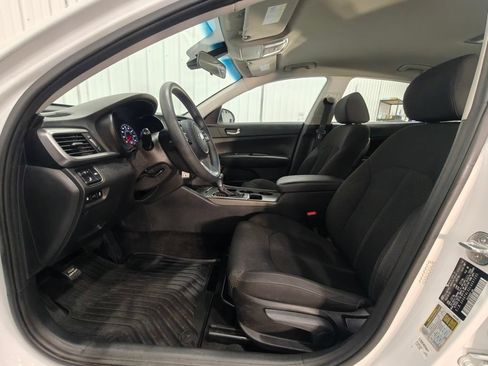 Used 2020 Kia Optima LX FWD image 20