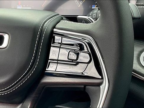 New 2025 Jeep Grand Cherokee Overland w/ Luxury Tech Group IV image 19