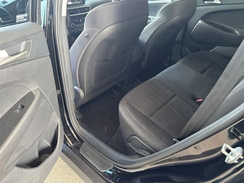 Used 2021 Hyundai Tucson SE FWD image 14