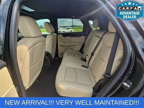 Used 2017 Cadillac XT5 Luxury w/ Driver Awareness Package FWD image 12
