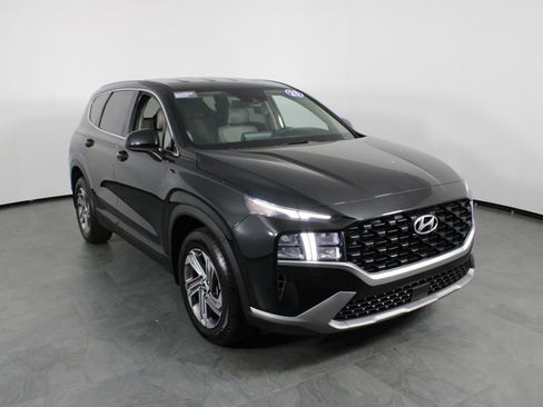 Used 2023 Hyundai Santa Fe SE FWD image 4