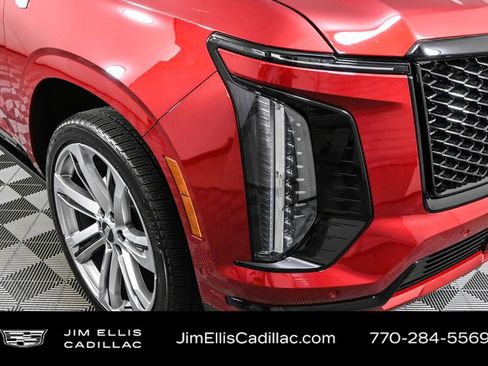 Used 2025 Cadillac Escalade Sport Platinum w/ LPO, Floor Liner Package image 42