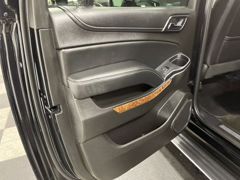 Used 2017 Chevrolet Suburban Premier image 15
