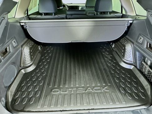 Certified 2025 Subaru Outback Onyx Edition image 34