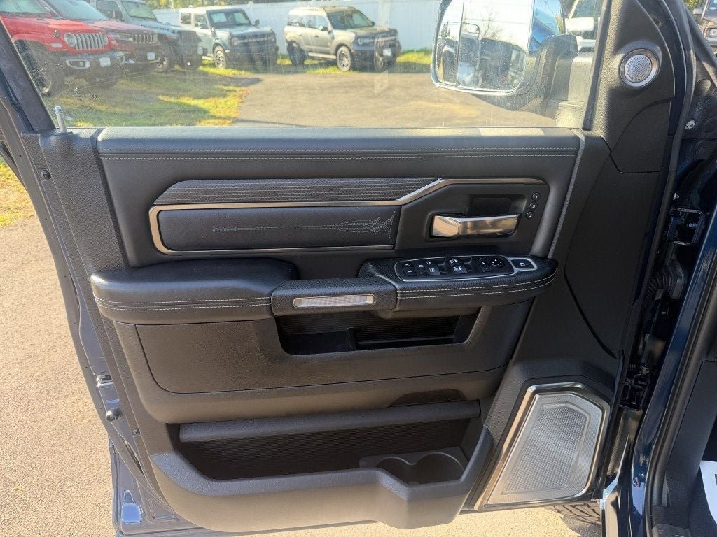 Used 2019 RAM 2500 Limited AWD/4WD image 15