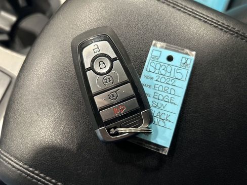 Used 2022 Ford Edge SEL w/ Convenience Package image 22